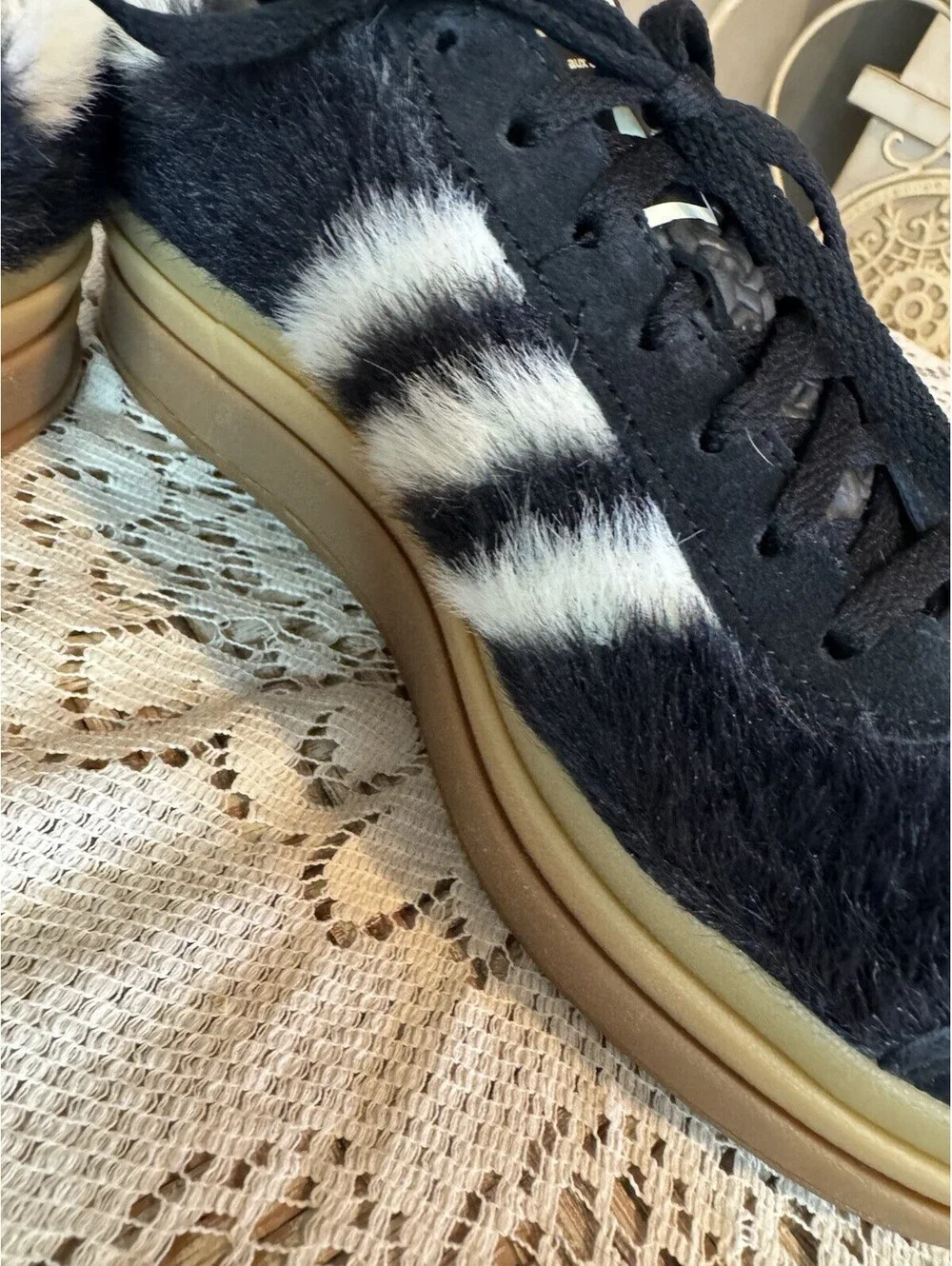 Adidas Gazelle Bold Furry Black/Cream Platform Sneakers JS3907 Womens 7.5